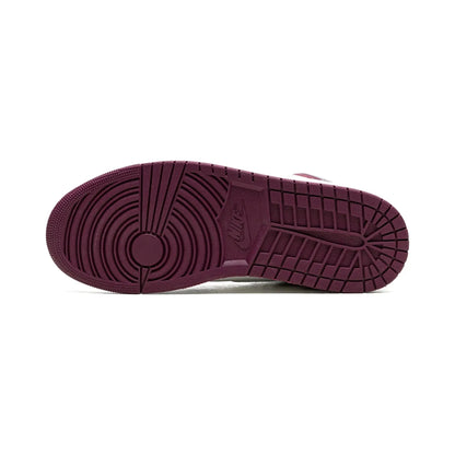 Air Jordan 1 High "Bordeaux"
