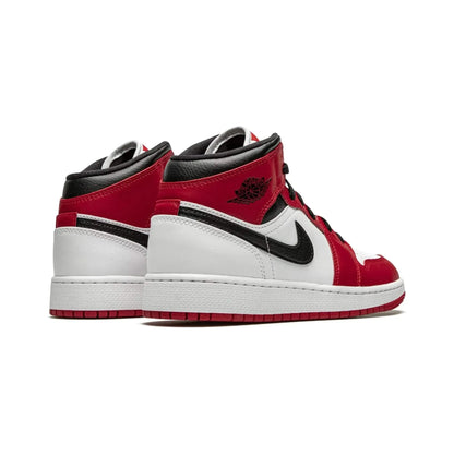 Air Jordan 1 High "Chicago 2020"